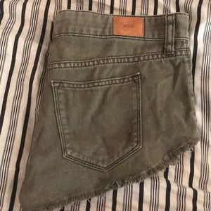 Army green short shorts